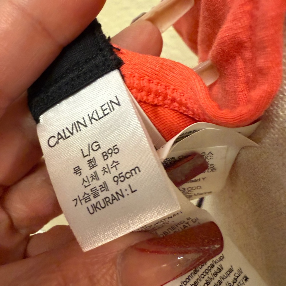 Calvin Klein unlined triangle bra - Picture 6 of 6